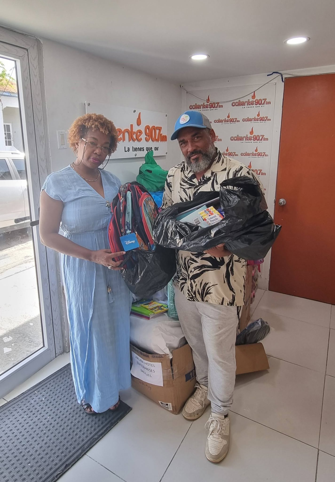 🇩🇴🇦🇼 Fundación Dominicanos Unidos en Aruba presente en “Música por Educación”