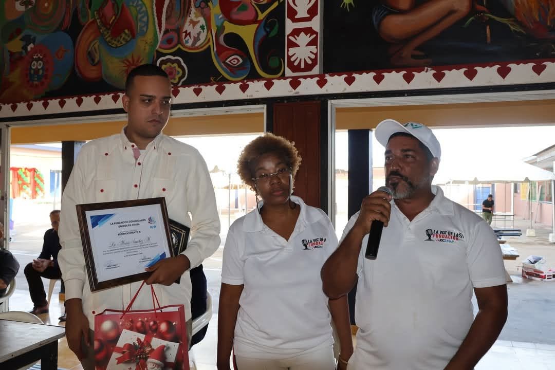🌎 Reconocimiento al Vicecónsul Lic. Moisés Sánchez Manzueta
